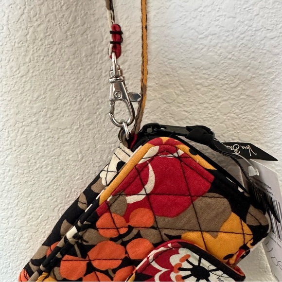 Vera Bradley Rose Quartz Accordion Wristlet - Picture 4 of 9